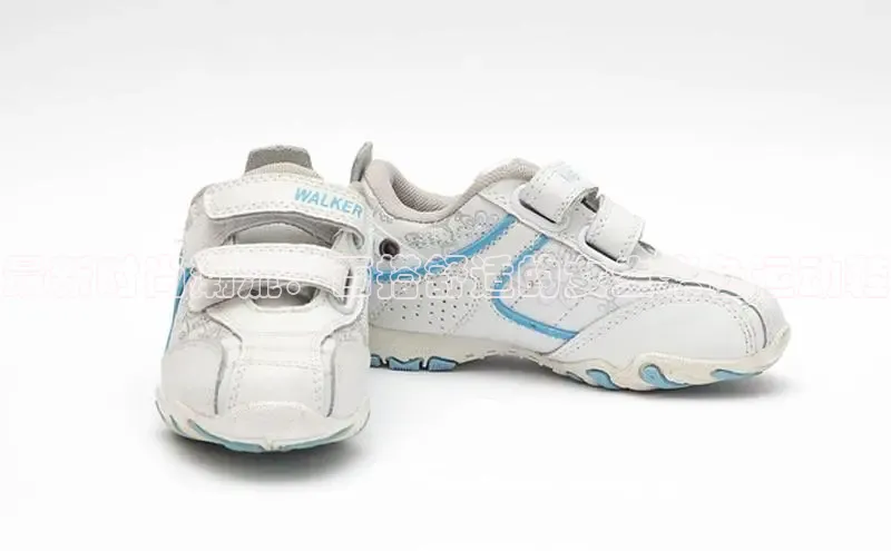 Bsport体育在线官网百度营销中心最新时尚潮流：百搭舒适的女生米色运动鞋