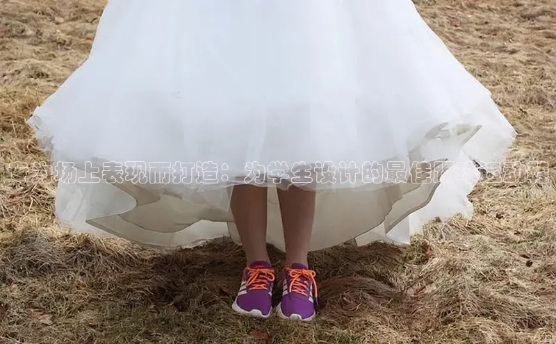 bsports网页版登录官方入口雷柏科技专为场上表现而打造：为学生设计的最佳踢球运动鞋